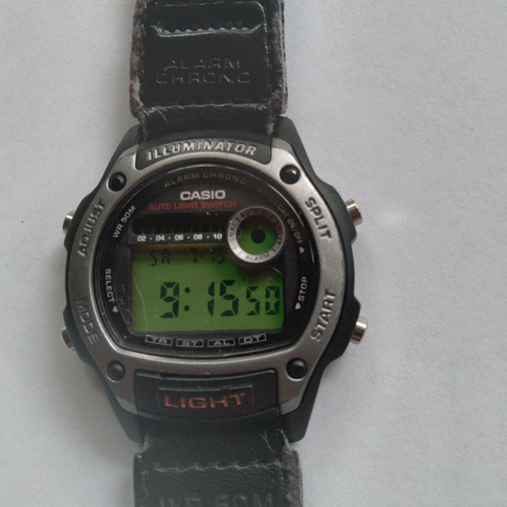 Casio illuminator # W-94H Watch